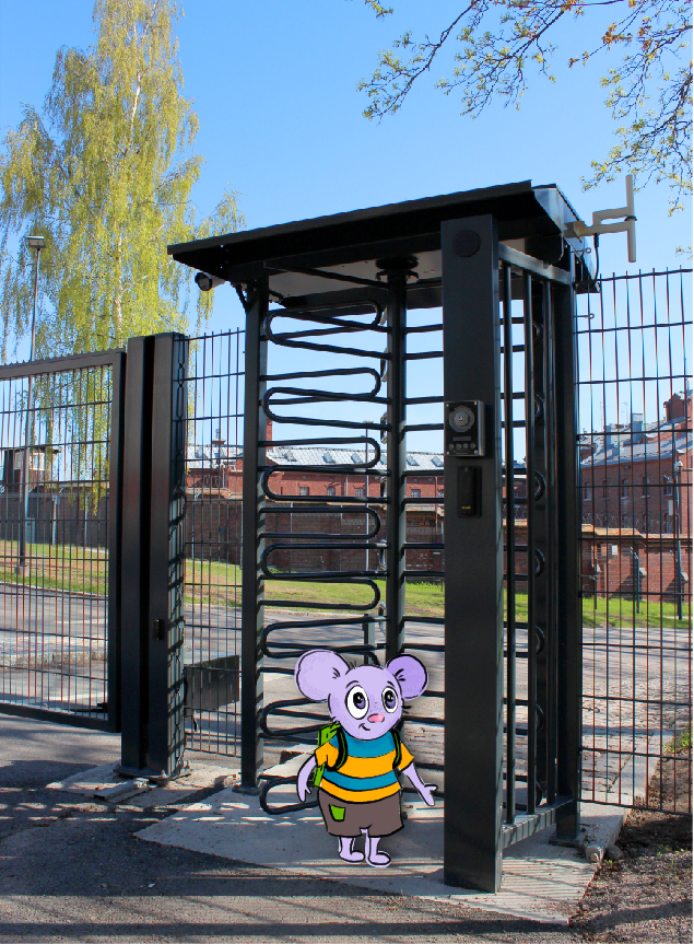 Pieni hiirihahmo seisoo vankilan portilla.